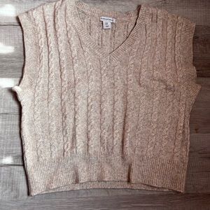 Cashmere sweater vest